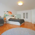 3 Min To Everything-stylish-modern-old Fortress *