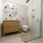 3 Min To Everything-stylish-modern-old Fortress Apartment *