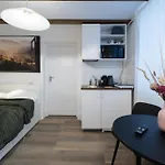 3 Min To Everything-stylish-modern-old Fortress Apartment *