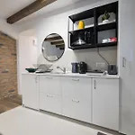 Apartment 3 Min To Everything-stylish-modern-old Fortress