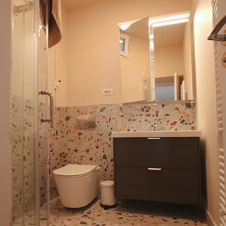 Апартаменти 3 Min To Everything-stylish-modern-old Fortress