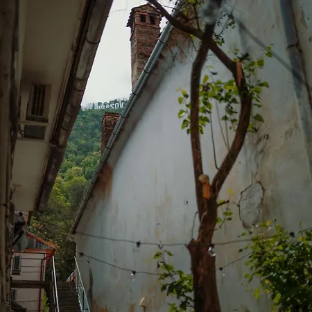 3 Min To Everything-stylish-modern-old Fortress Apartment Brasov