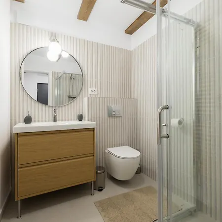 Appartement 3 Min To Everything-stylish-modern-old Fortress *