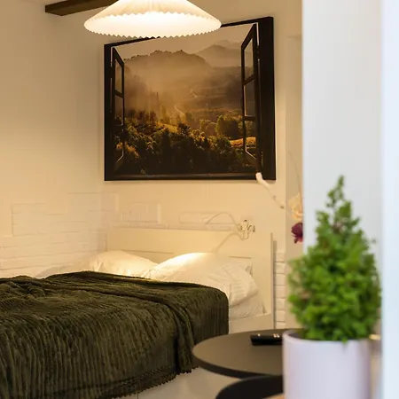 3 Min To Everything-stylish-modern-old Fortress *