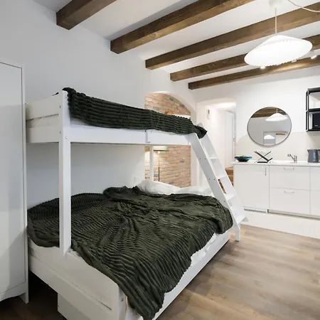 3 Min To Everything-stylish-modern-old Fortress Appartement *