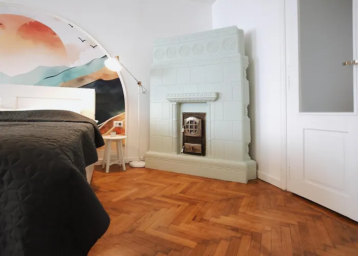 Apartment 3 Min To Everything-stylish-modern-old Fortress *