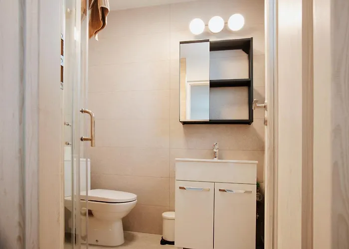 3 Min To Everything-stylish-modern-old Fortress