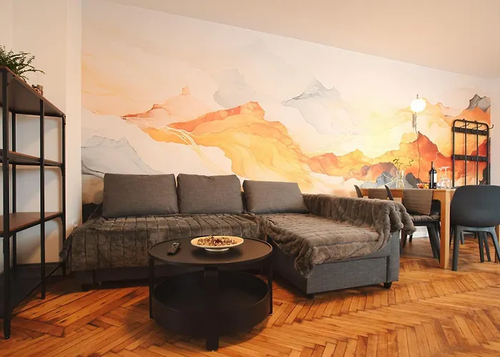 Apartment 3 Min To Everything-stylish-modern-old Fortress