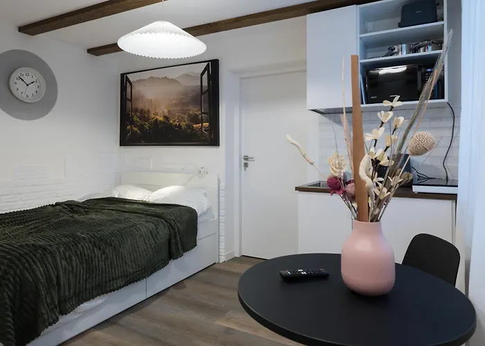 3 Min To Everything-stylish-modern-old Fortress *