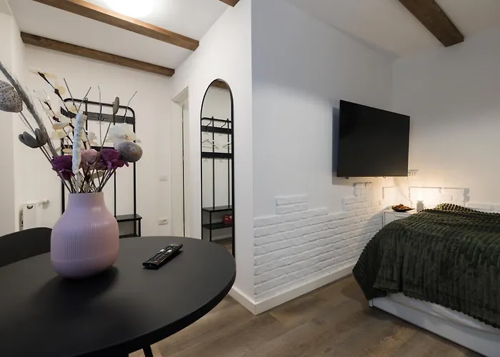 3 Min To Everything-stylish-modern-old Fortress