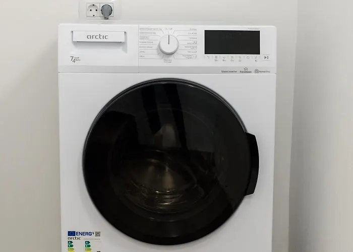 3 Min To Everything-stylish-modern-old Fortress *