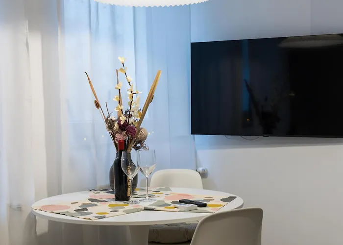 3 Min To Everything-stylish-modern-old Fortress * Брашов